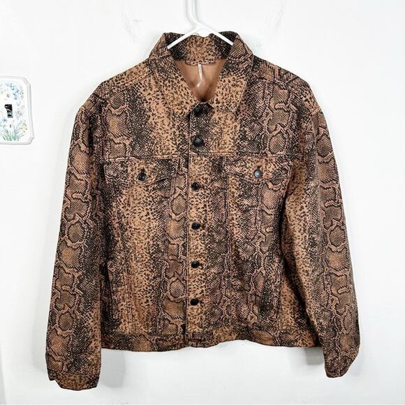Free People Brown Snake Print Button Front Denim Trucker Jacket Size M - Picture 5 of 15